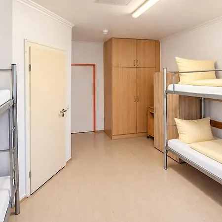 Apartment Nordquartier - Helles Vierbettzimmer -102